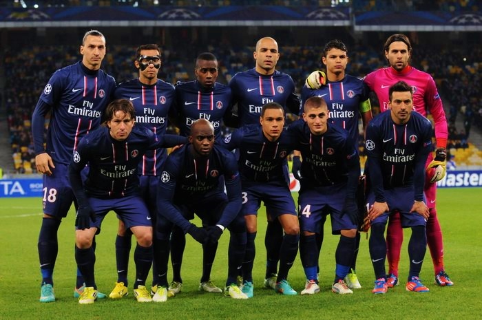 PSG players lineup before a match