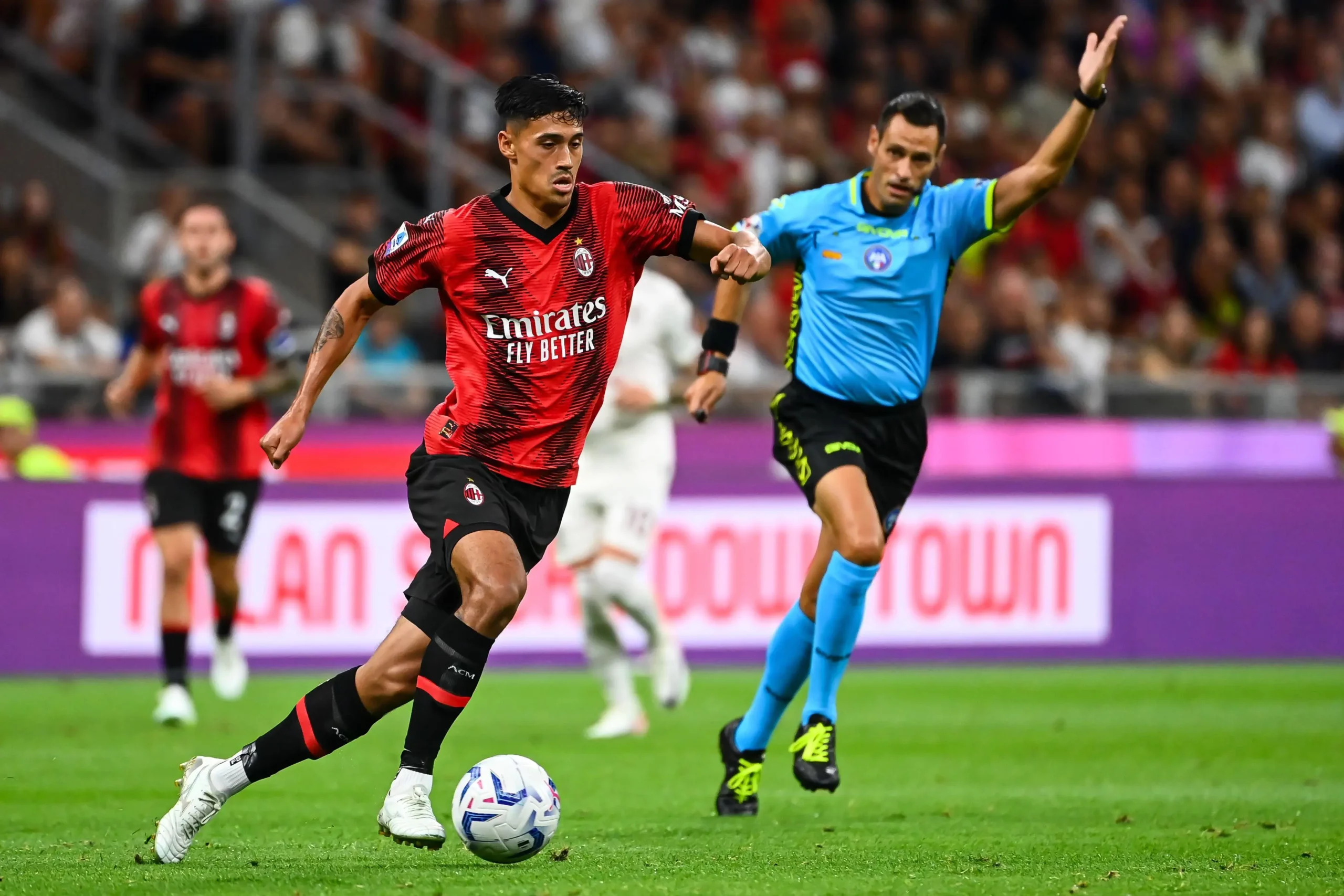 Tijjani Reijnders of AC Milan controls the ball during the Serie A football match
